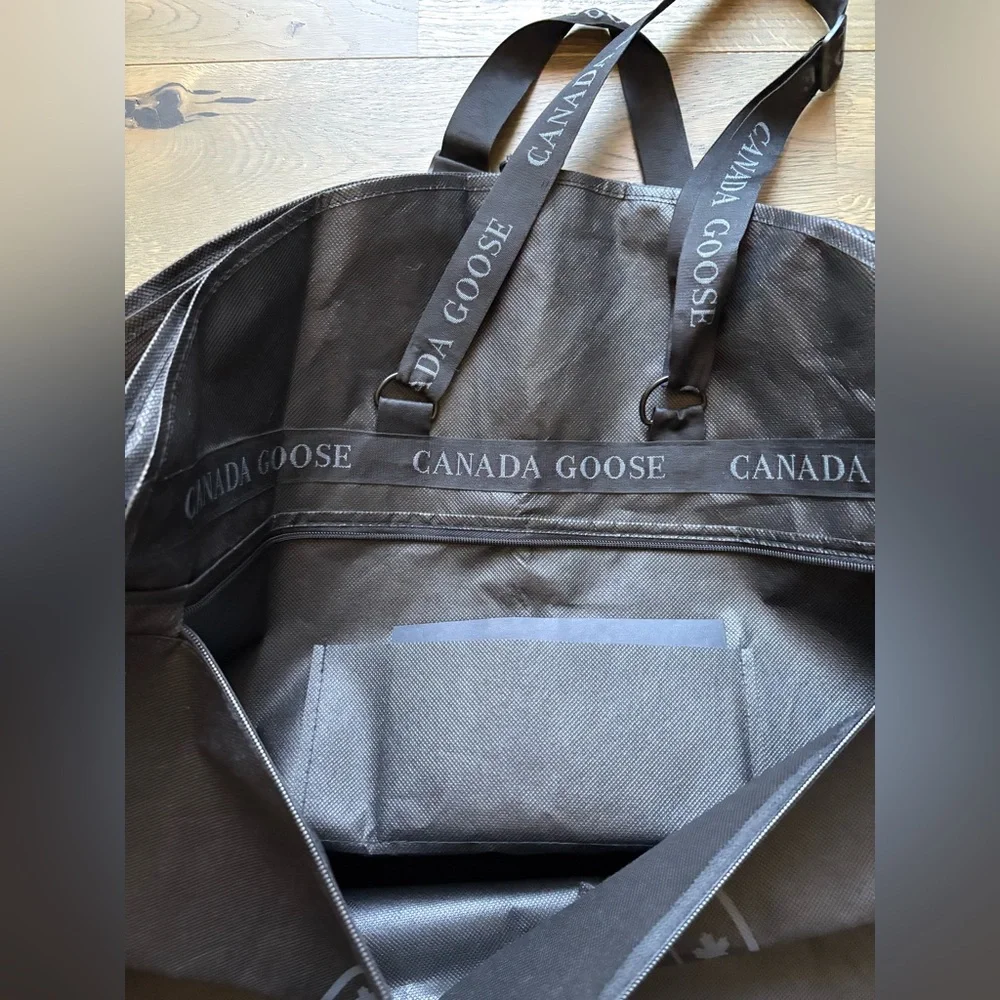 Canada Goose Travel Garment Bag With Logo Adjustable Straps / Warranty Card